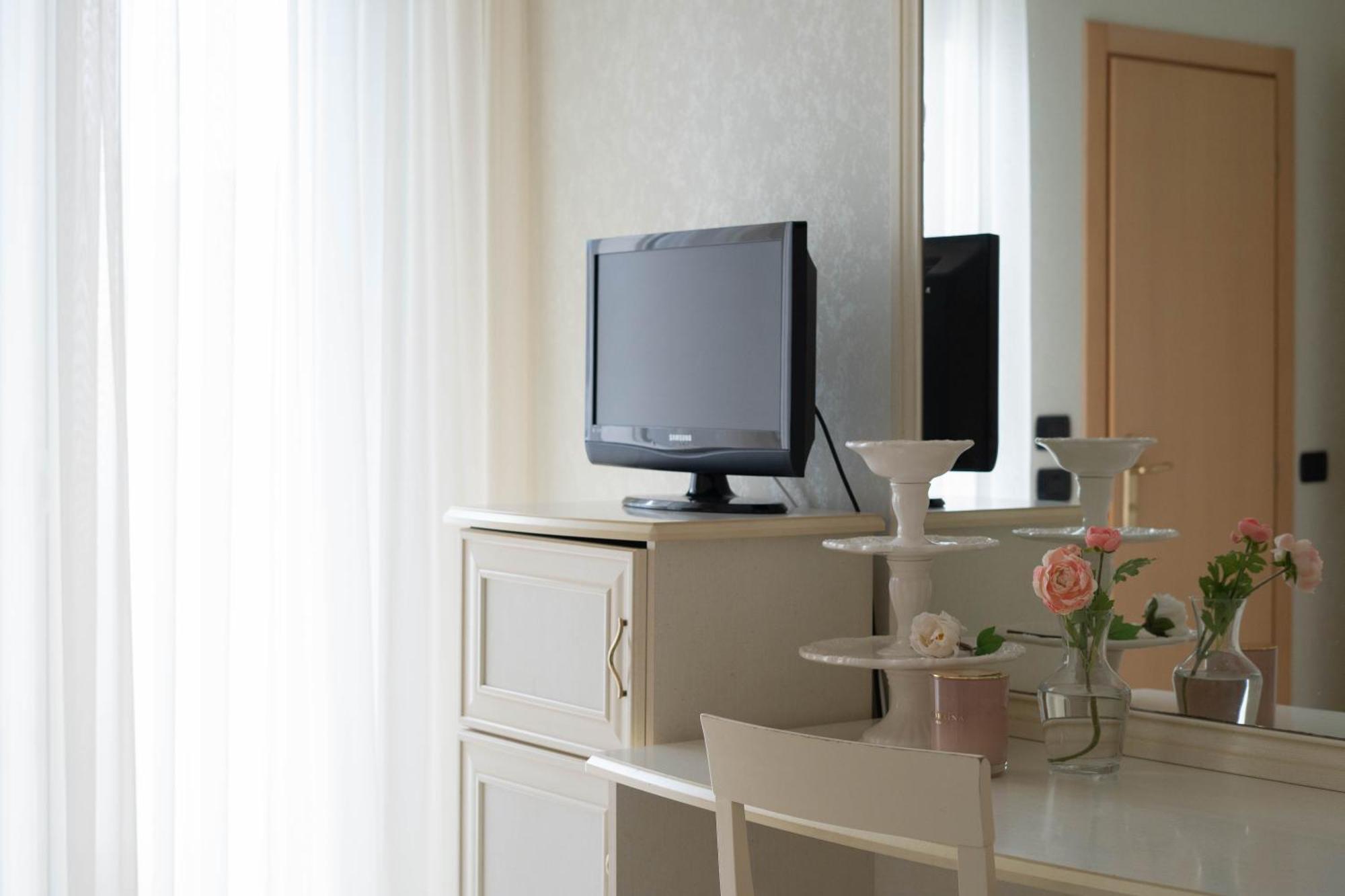 Hotel Mondial Bellaria-Igea Marina Dış mekan fotoğraf